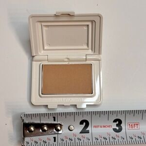 Merle Norman Luxiva Ultra Powder Foundation Ultra Neutral .10 Oz 2g